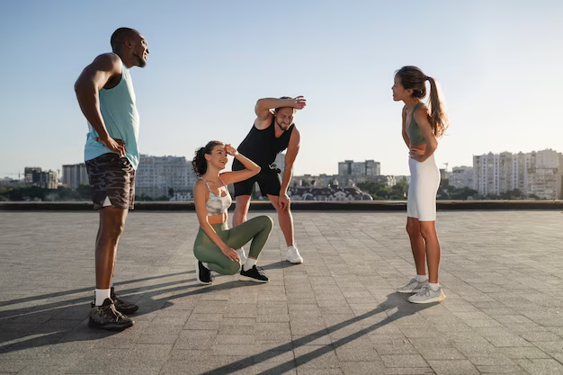 Personas entrenando para perder grasa abdominal