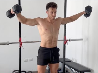 Ejercicios de Fuerza elevaciones laterales para hombro